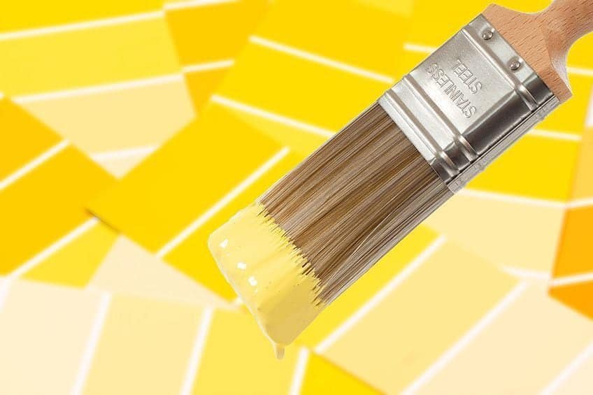 Farbkombination mit gelber Wand
