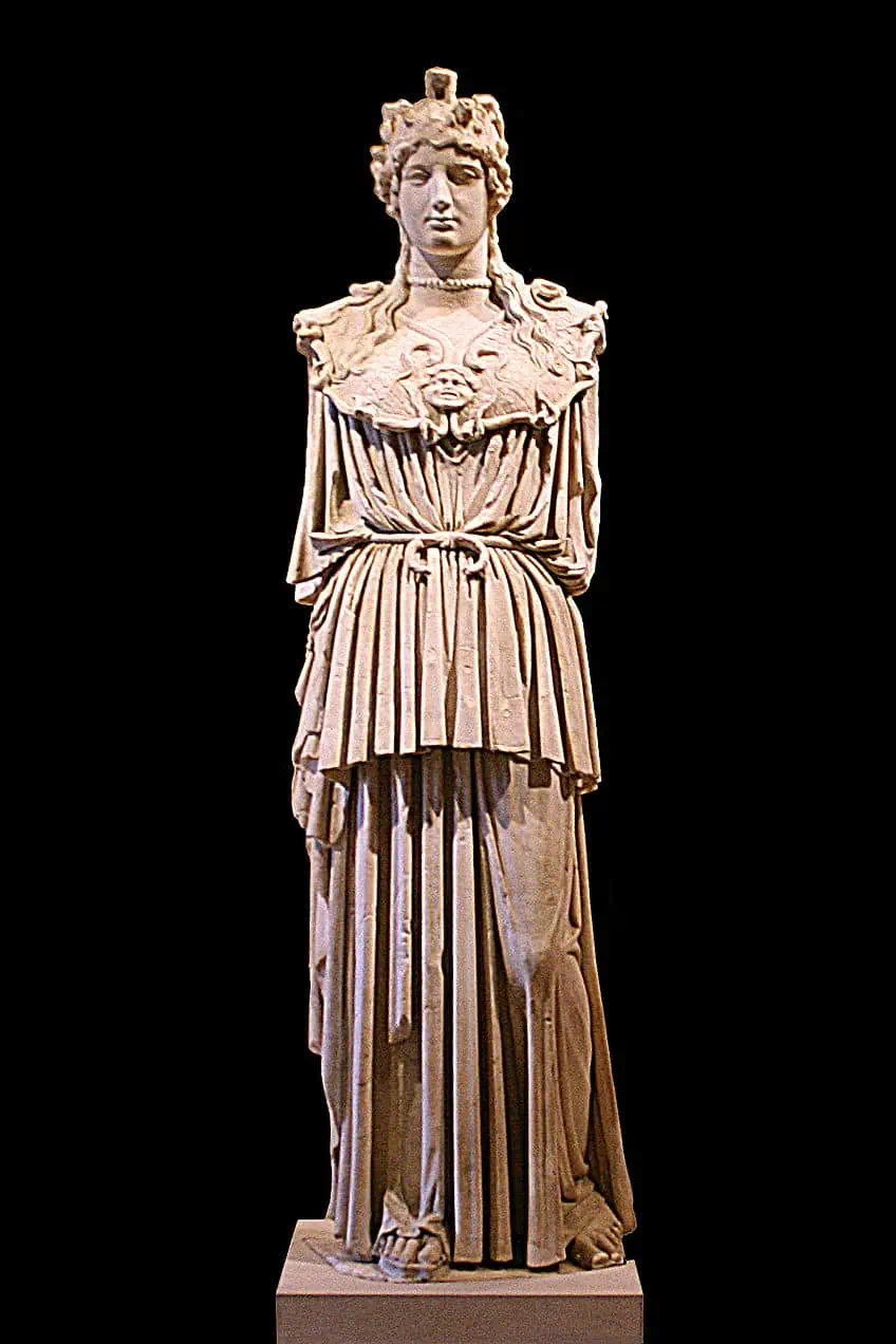 Weibliche griechische Skulptur