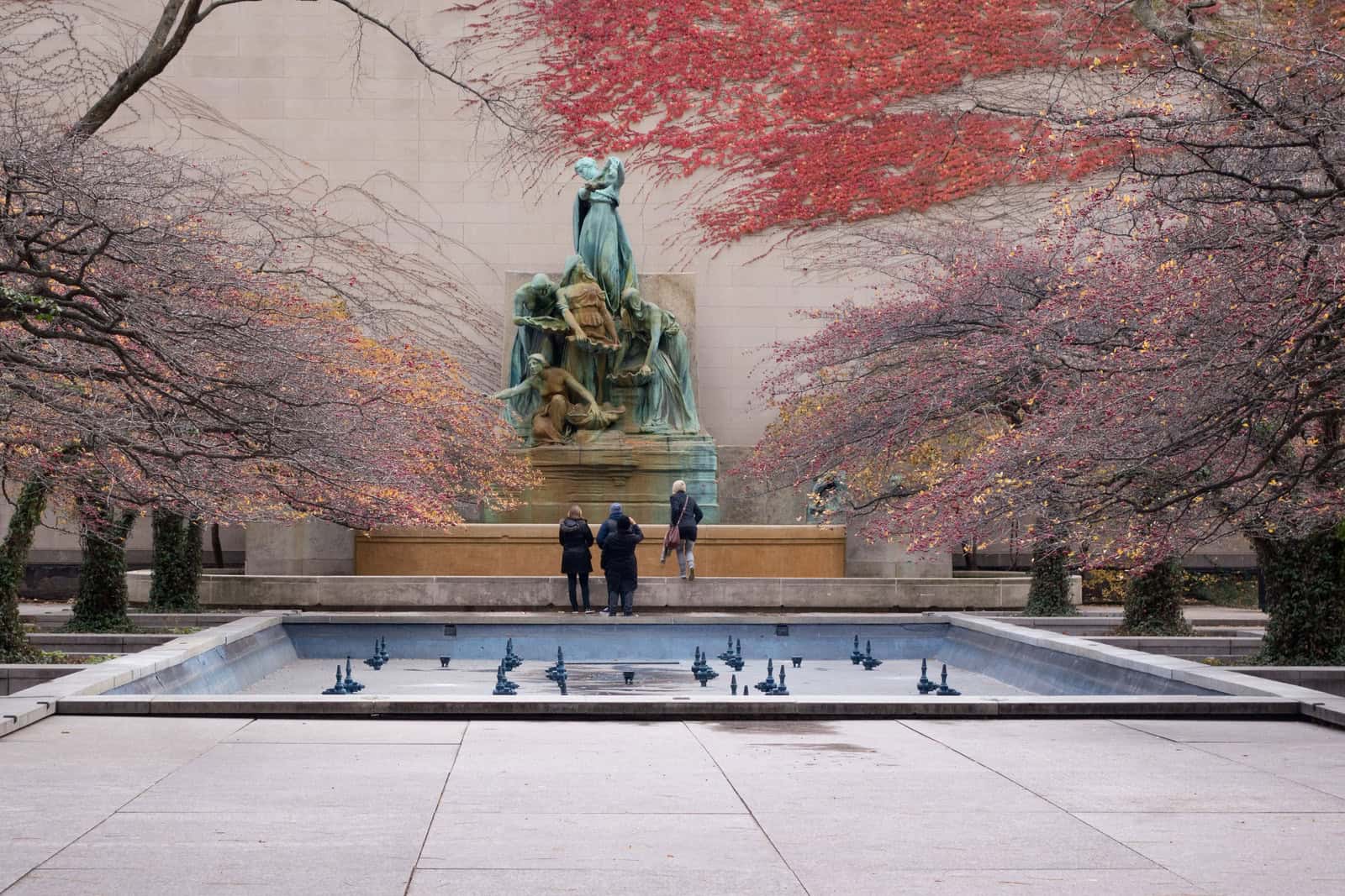 Die Beaux-Arts-Fassade des Art Institute of Chicago an der Michigan Avenue.